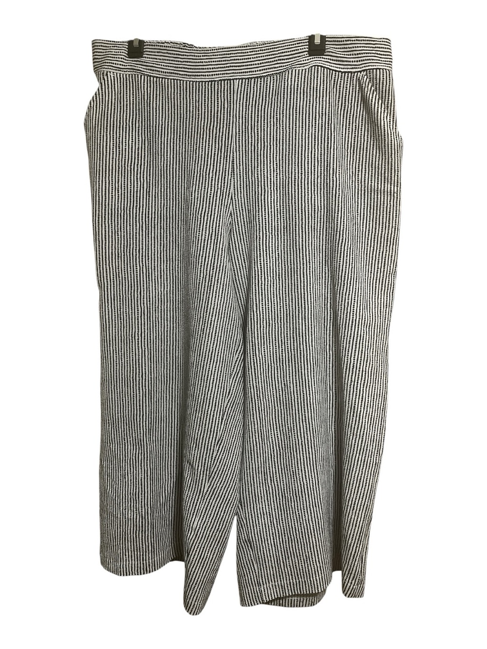 Max Studio Black & White Wide Leg Pants